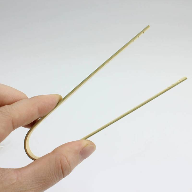 Food Claw Green Bamboo Clip With Non Slip Design For Bread And Cake Handling