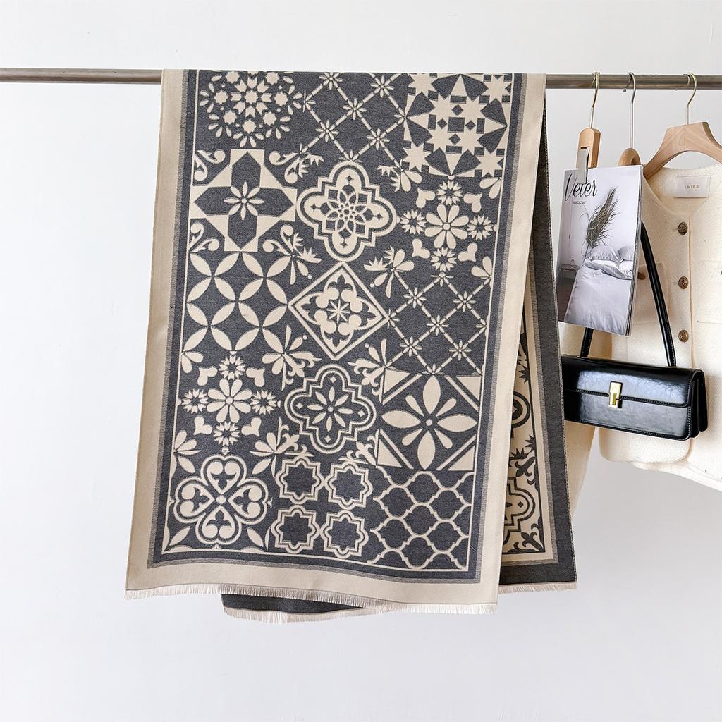 Autumn And Winter Retro Style Warm Scarf Shawl Classic Landscape Letter Printing Decorative Scarf Imitation Cashmere Large Shawl