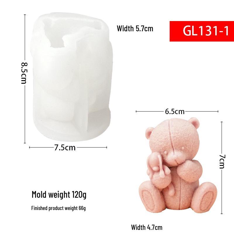 

3D Cartoon Bear Hugging Candle Silicone Mold for DIY Baking & Plaster Ornaments