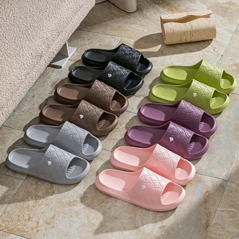 Fashion Summer Non-Slip House Slippers Women 2025 Comfort Soft Sole Bathroom Slippers Woman Solid Color Light Flat Heel Indoor Slides