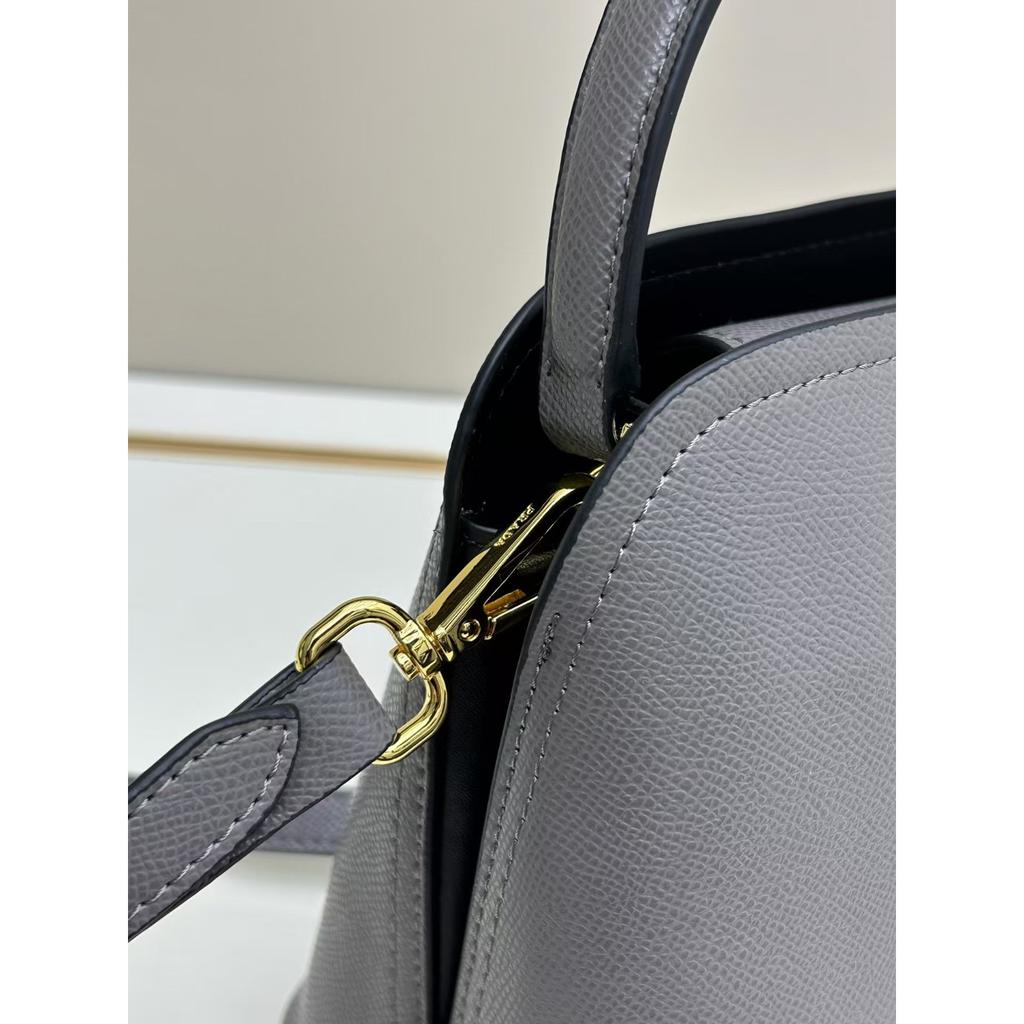 The New Single Shoulder, Versatile, Fashionable, Full of Women's Charm, Worth Buying