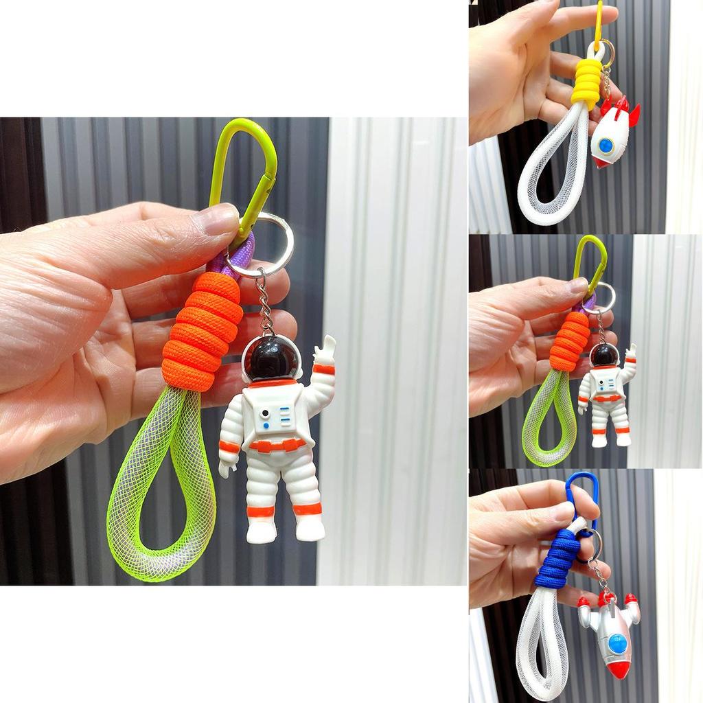 Creative Astronaut Keychain Light-up Sound Plastic Car Key Accessory For Men And Women
