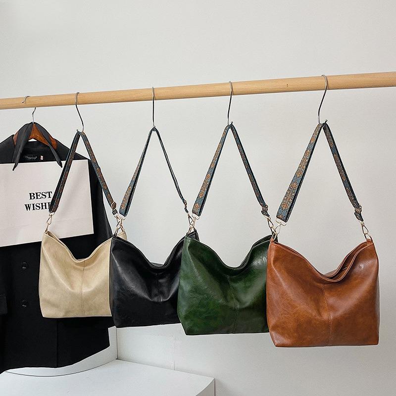 Spring Summer New Vintage Wide Strap Shoulder Crossbody Bag Premium Texture Commuter Bucket Bag