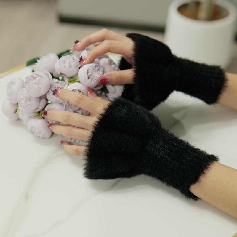 Women Solid Fluffy Fingerless Gloves Cute Elastic Plush Flare Sleeves Cute Wrist Warmers For Office And Winter Black