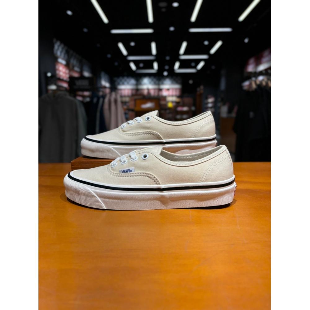 

Vans [Vans] Unisex Authentic 44 Dx Sneakers White Vn0a38enmr4 white/250
