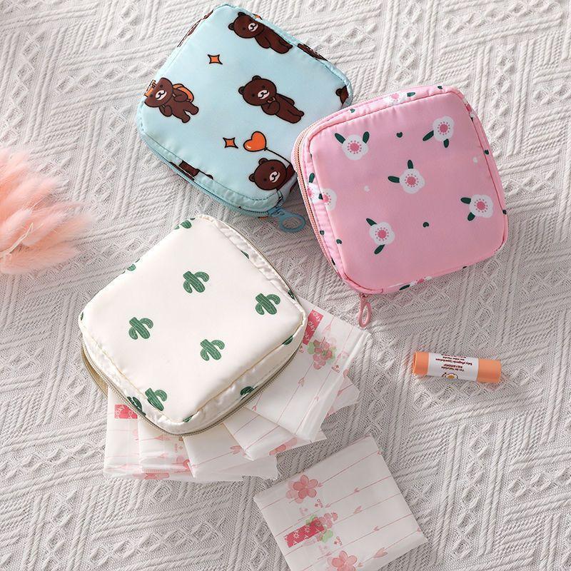 1 ks Bílý nylonový cestovní úložný vak, Kosmetická taštička na rtěnky, Kaktus, Růžové broskvové srdce, Medvěd, Peněženka na mince, Toaletní potřeby A Mis