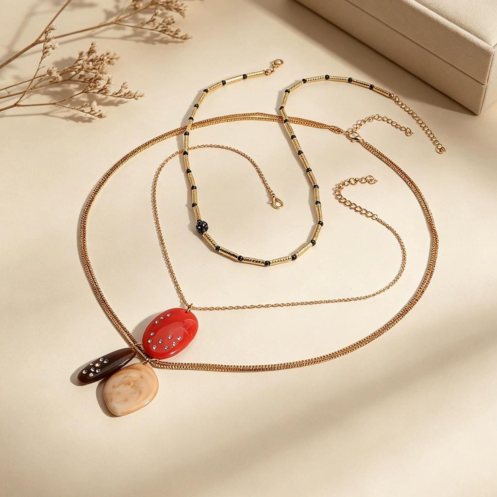 Bohemian Minimally Designed Multi-layer Resin Pendant with Diamond Inlaid Geometric Necklace for Women Fashion Daily Party Gifts