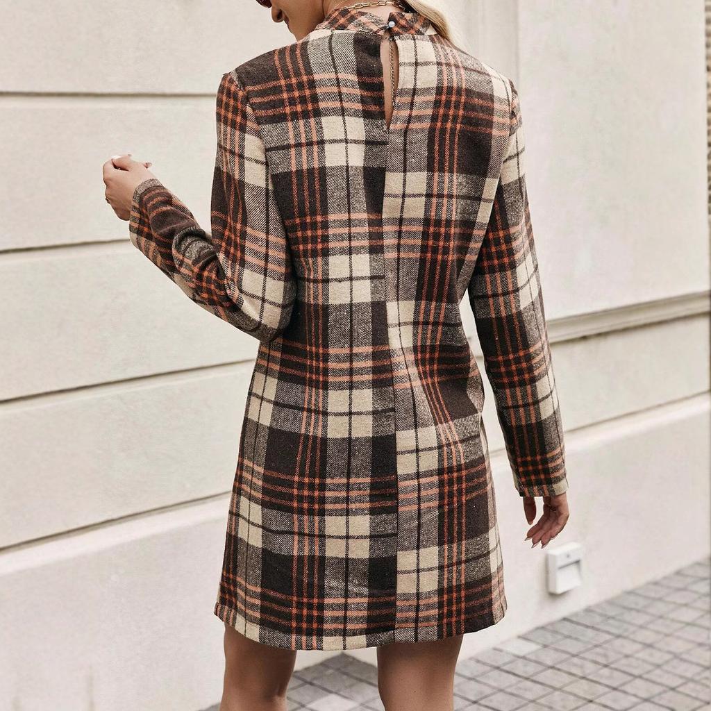 Summer Long-sleeved Plaid Dress for Women with Elegant Plaid