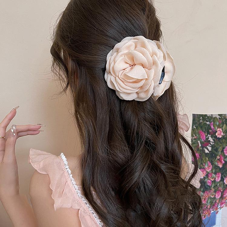 Caro Style Rose Flower Claw Clip: 2025 Trendy Hair Accessory for Women