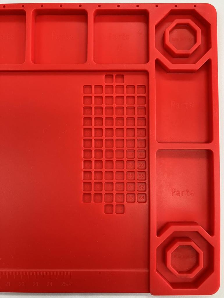 Doyusha Amazing! Red Silicone Mat for Hobbies, Medium, Hobby Tools