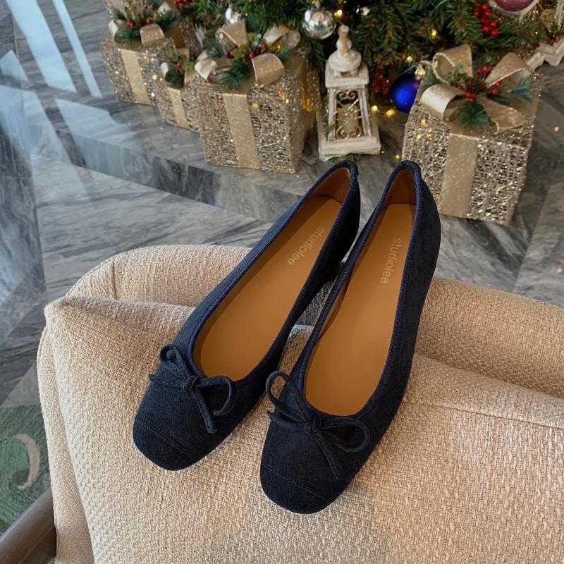 Sheepskin Version Temperament Round Head Commuting Single Shoes Women's Shallow Mouth Bow Soft Surface Flat Ballet Shoes