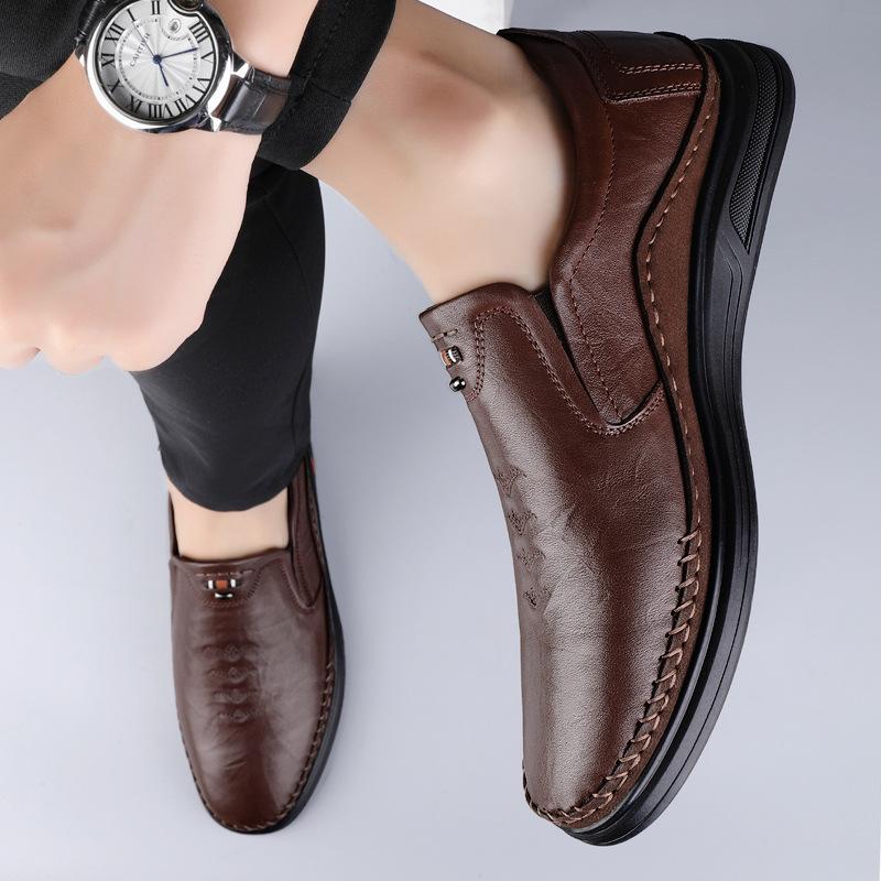 Men's Shoes 2025 Autumn New Waterproof One-pedal Casual Leather Shoes Men's Daily Non-slip Soft Sole Round Head Dad Shoes