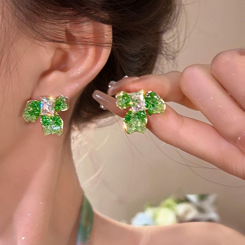 Green Crystal Flower Stud Earrings Women's Design Sense Niche Light Luxury High Sense Temperament Atmospheric Earrings Summer Ear Jewelry