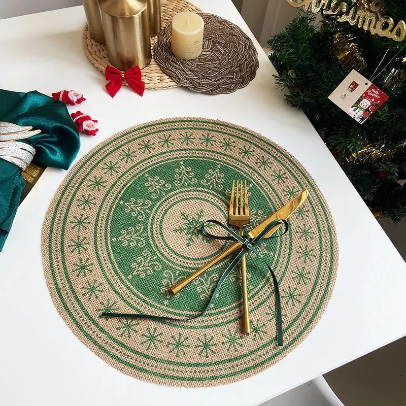 Retro Christmas Jute Placemat Round Printed Woven Dining Table Mat with Wool Ball Heat-Resistant Home Decorative Coffee Cup Mats