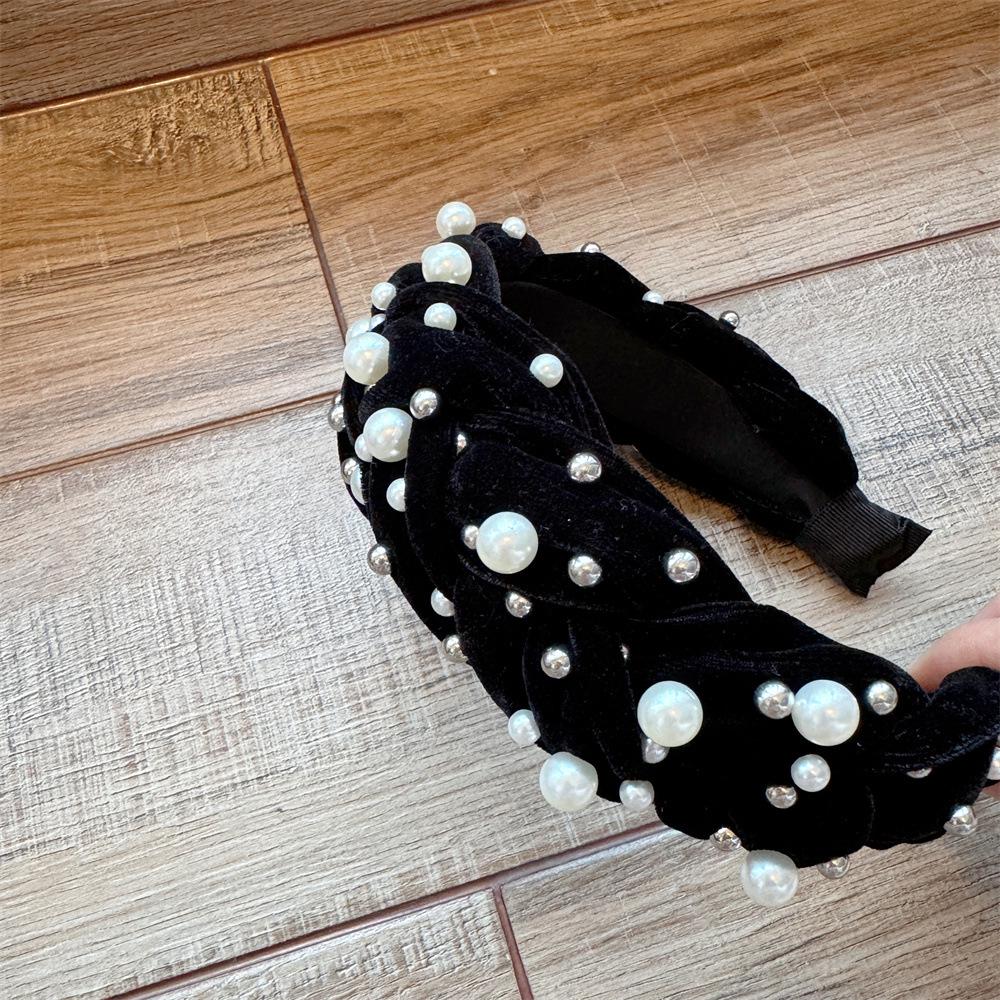 Luksuriøst barokkperle- og fløyelsflettet pannebånd