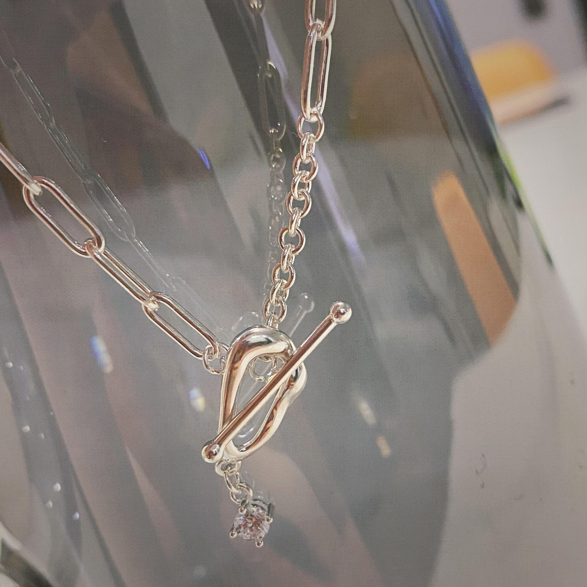 

S925 Sterling Silver Irregular OT Buckle Bracelet 925 Sterling Silver белый