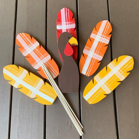 Thanksgiving Turkey Planter Stakes Hand-Painted Wooden Garden Decor for Pots Flower Beds Autumn Fall Harvest Decoration