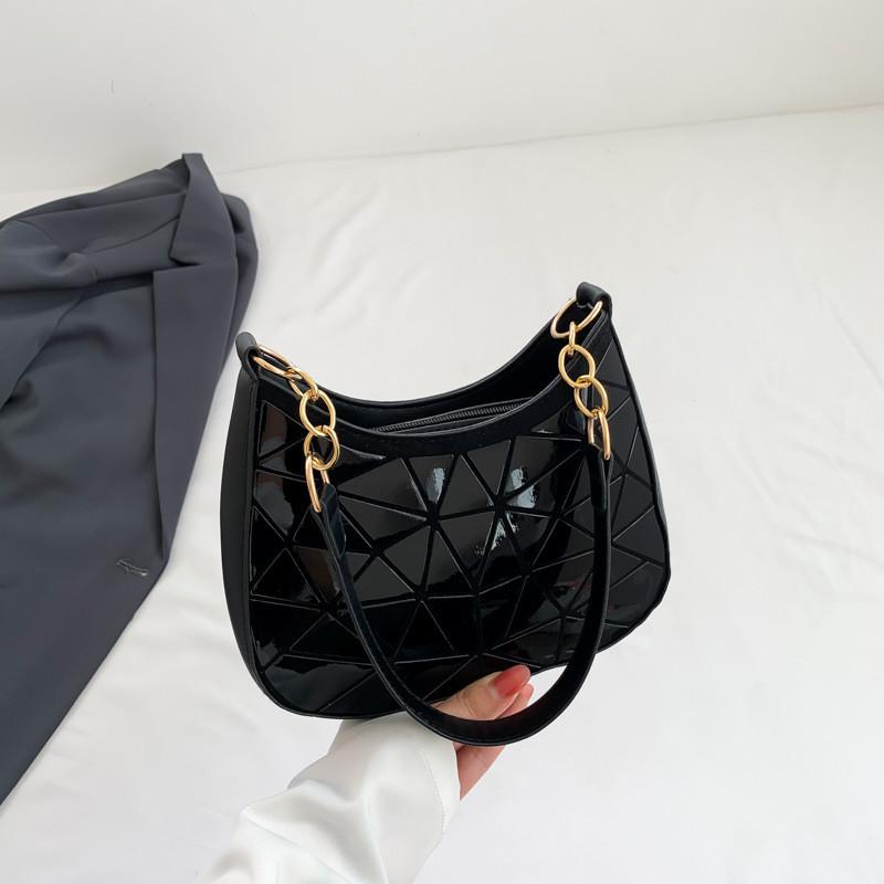 

Трендовая стильная сумка-полумесяц из искусственной кожи для женщин с уникальным дизайном и универсальными цветами Black