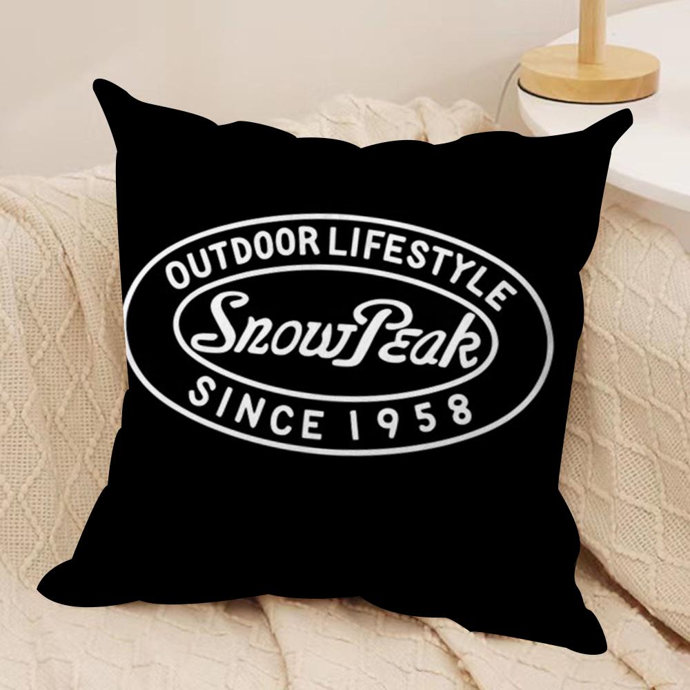 Outdoor SSnows Peak Cushion Cover Soft Plush Fabric DoubleSided Printed Sofa Cushion Cover for All Seasons Home Decor Gift