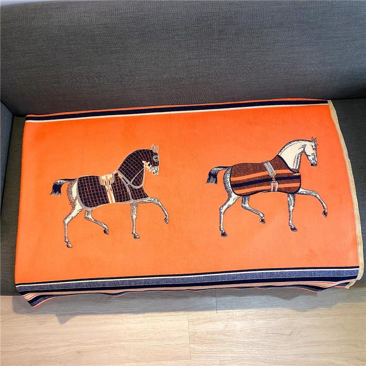 400g Retro Ethnic Bluebird Scarf: Women's Winter Warm Neck Warmer, High-End Imitation Cashmere Shawl.