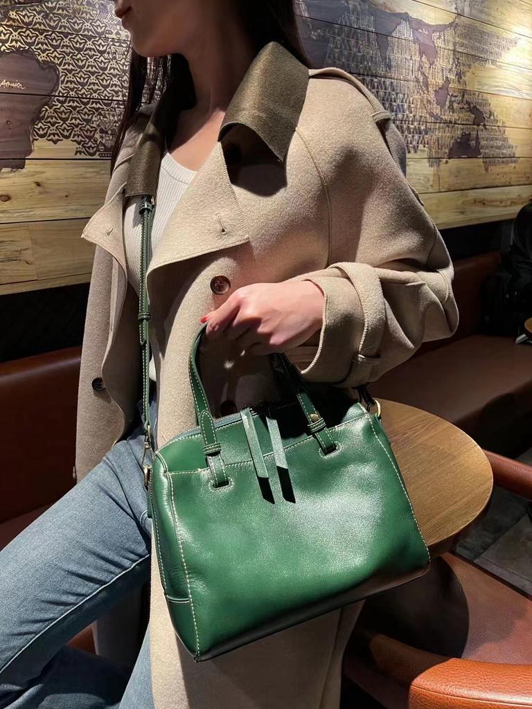 2025 Vintage geniune Leather pillow bag woman top-handle bag high quality work briefcase shoulder crossbody bag large capacity