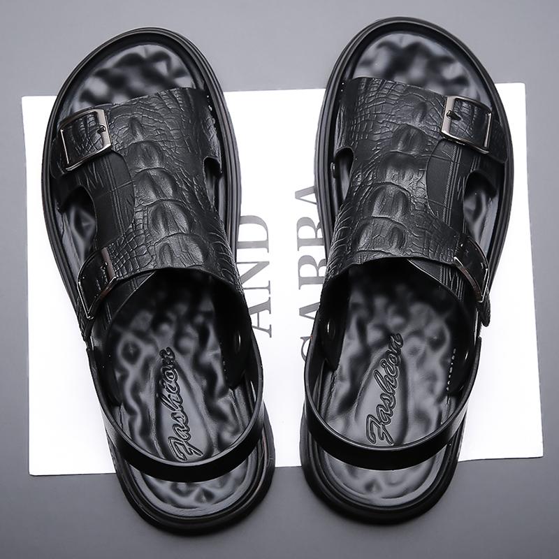 Fashion Sandals in Large Size Summer Beach Shoes Cool Slippers Wear-resistant and Non Slip Casual and Fashionable Air Cushioned Shoes