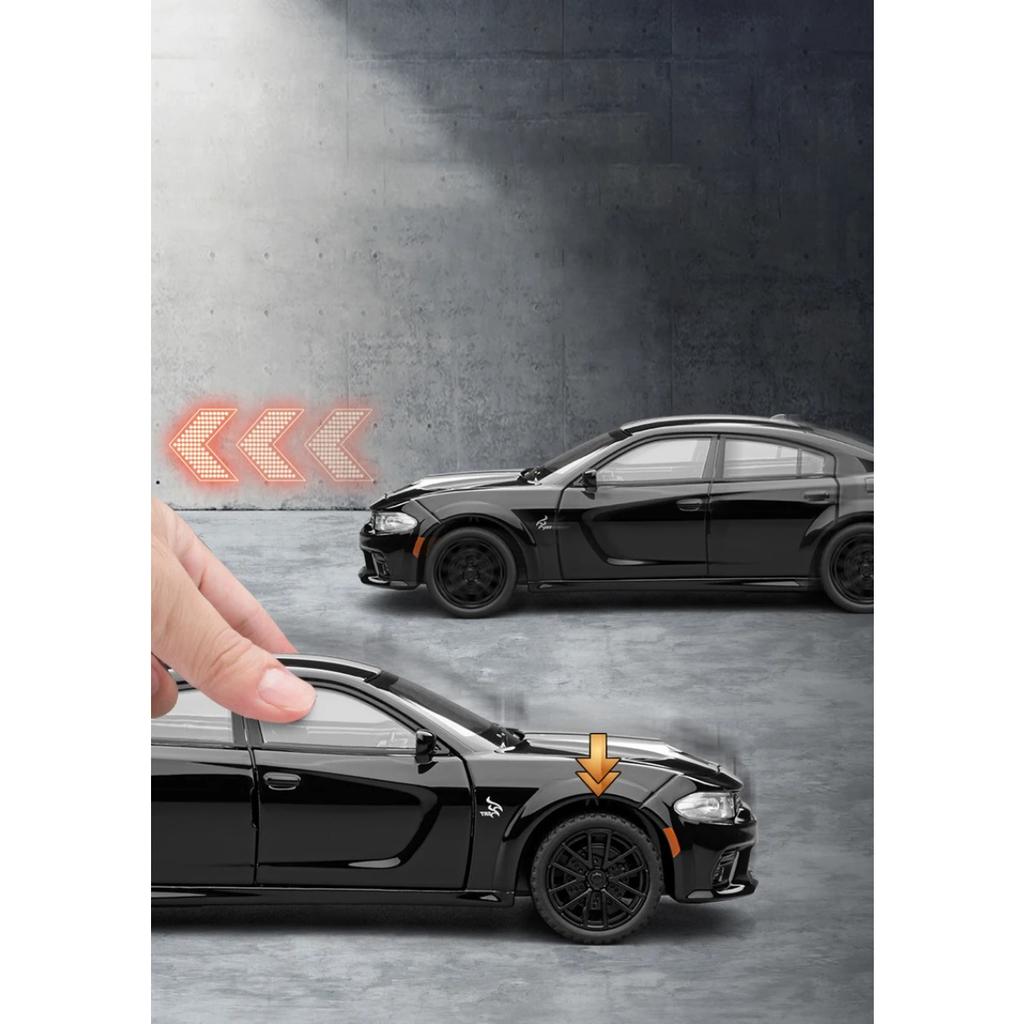 1/32 Dodge Charger SRT Super Sports Car Alloy Diecast Model Car Home Simulation Desktop Display Aldult Valentine's Day Gift Boys