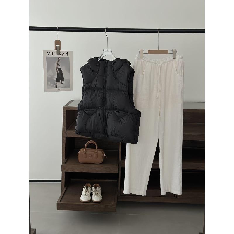 Autumn and winter new white goose down vest women's small hooded loose short puff vest