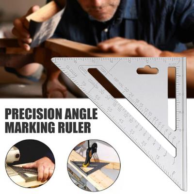 Dreieckiges Lineal, hochpräzises, kompaktes, tragbares, multifunktionales Lineal mit doppelter Lasergravur, Mess- und Layoutwerkzeug für Zimmerleute