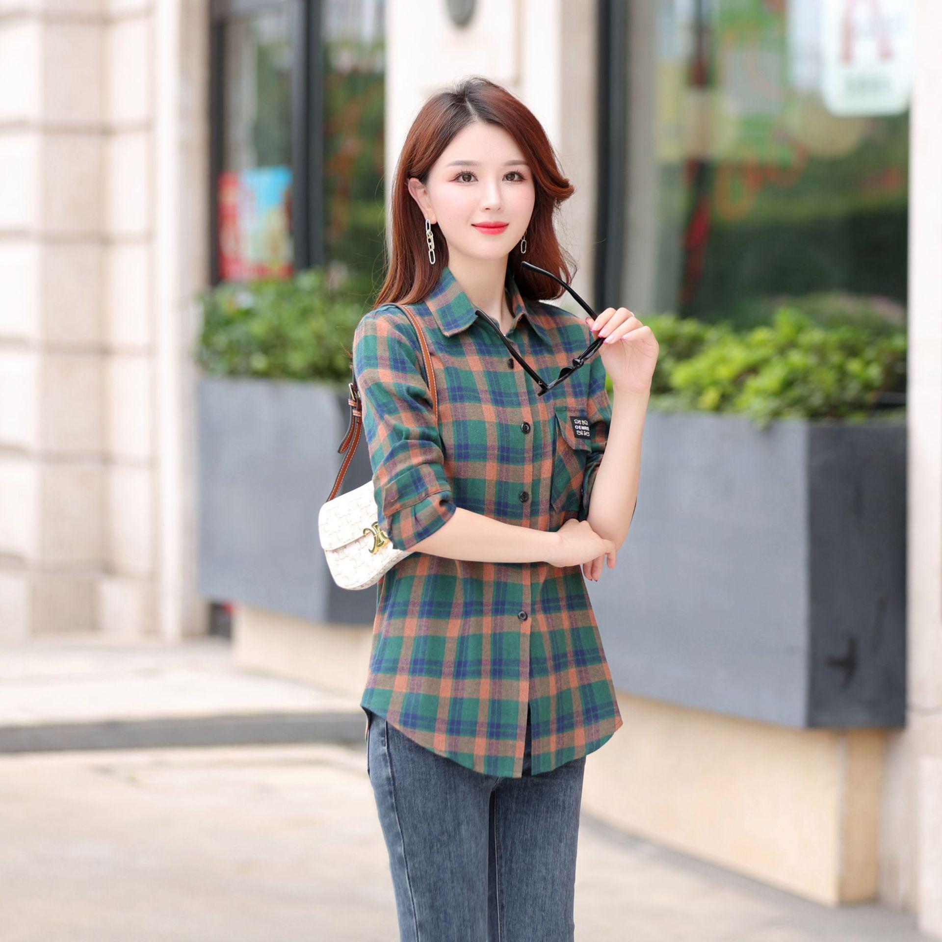 

2025 Autumn Women s Retro Plaid Loose Long Sleeve Jacket 3XL