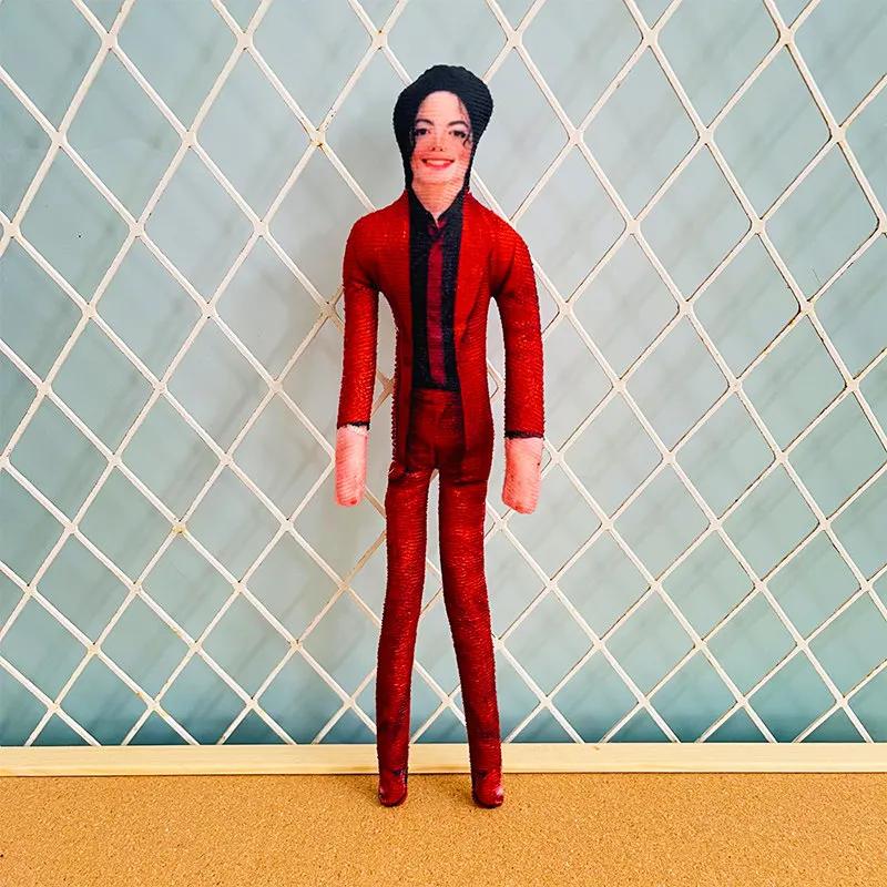 10 Stylów Miękka Wypchana Lalka Pluszowa Michael Jackson Zestaw Wiele Klasycznych Kostiumów Scenicznych Długi Design Na Ozdobę Fani Muzyki