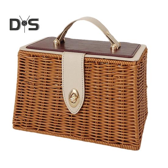 Gift Basket with Swinging Clasp Faux Rattan Woven Basket with Handle Party Favor Storage Basket for Chocolates Candies Wedding Birthday