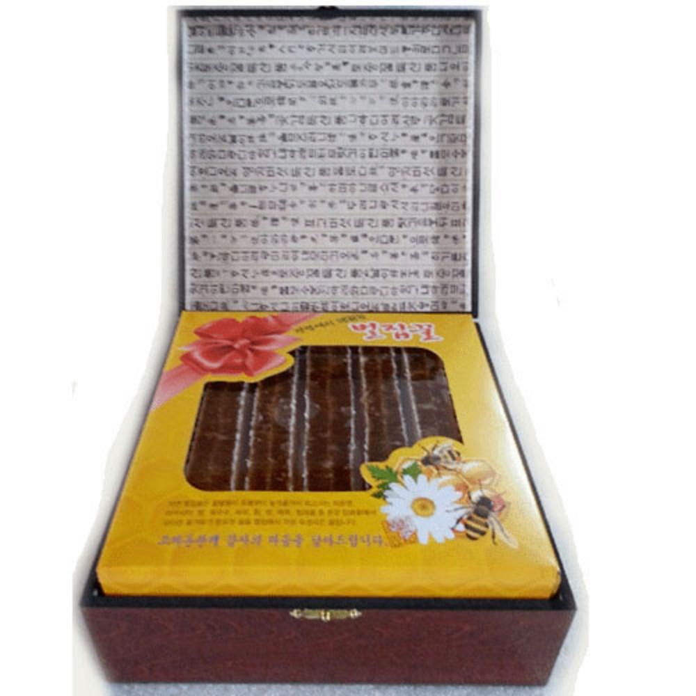 Jirisan Native Honey Farm, Ministry of Agriculture, Food and Rural Affairs Excellent Farm Holiday Gift Crafted Honeycomb Honey | 4kg 1 Pcs