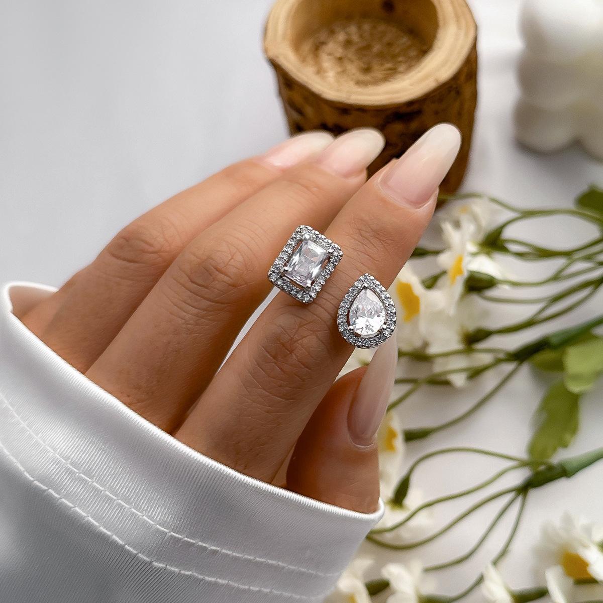 

Retro water drop-shaped full diamond open ring for women, court style ins chain-shaped jewelry, jewelry