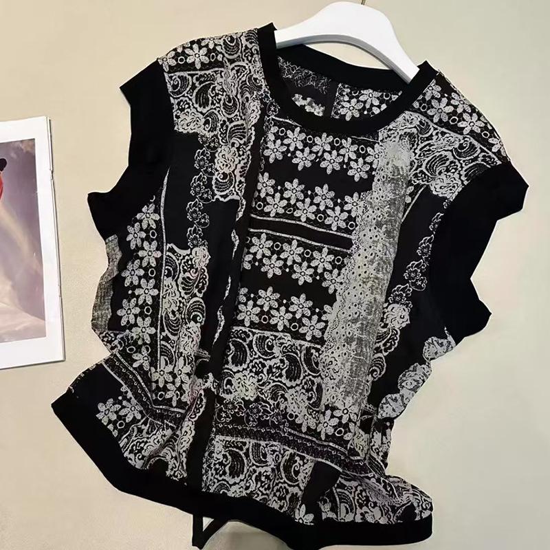 2026 Summer Casual Loose Fit Short Sleeve Round Neck T-Shirt for Young Moms