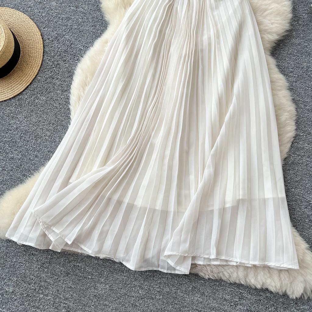 French high-end V-neck small flying sleeves with diamonds, bow waist temperament dress, women's summer thin pleated skirt
