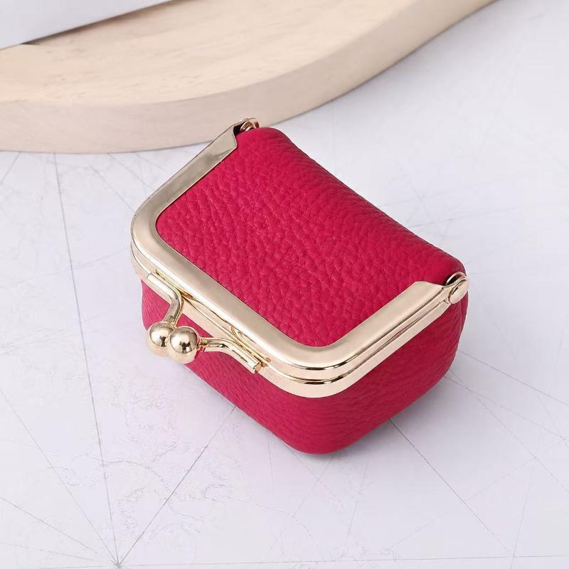 Women'S Mini Jewelry Box Exquisite Kiss Lock Coin Bag Portable Travel Ring Box,Suitable For Storing Earrings,Rings,And Necklaces