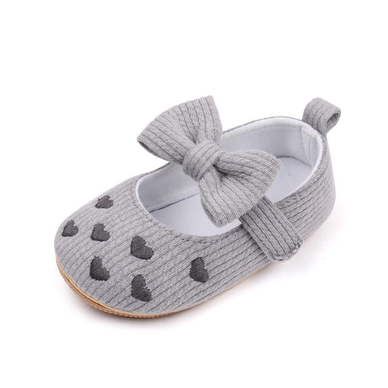 Cute Baby Princess Casual Shoes Peach Heart Embroidery Solid Color Sock Closure Flat PU Insole Autumn Design Slip-On Shoes