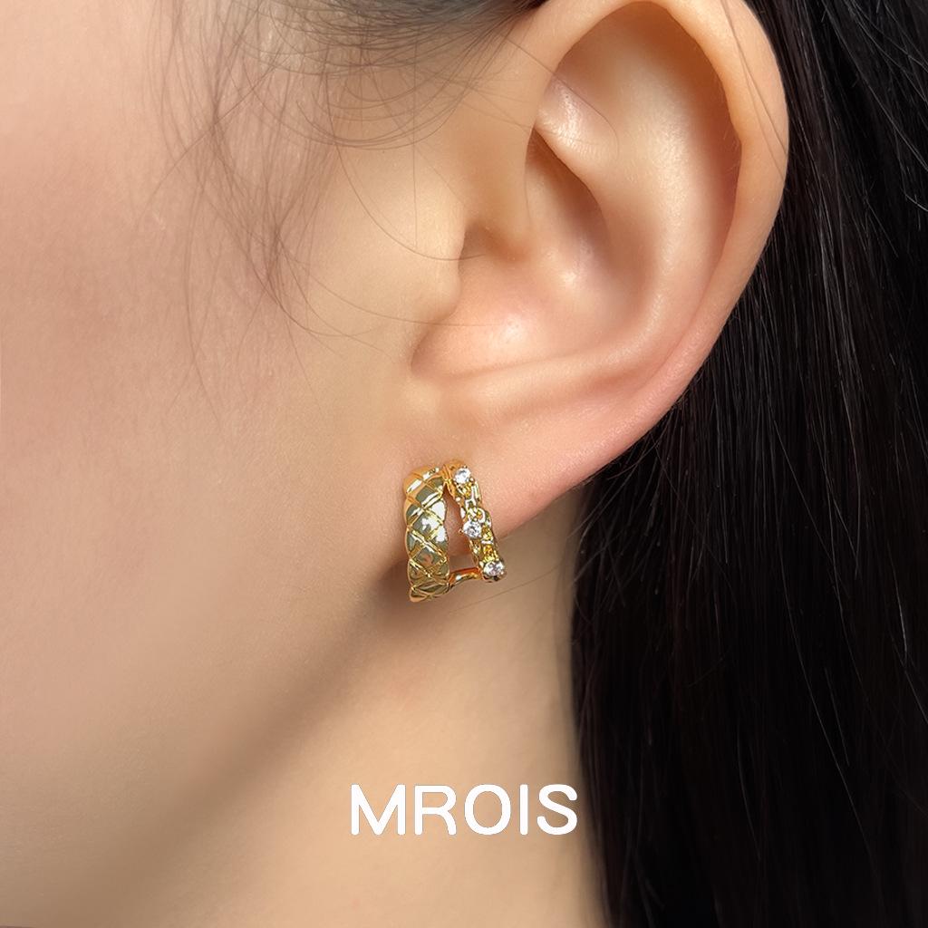 18K Gold Argyle Double C-Shaped Zircon Earrings - Luxurious and Elegant Design