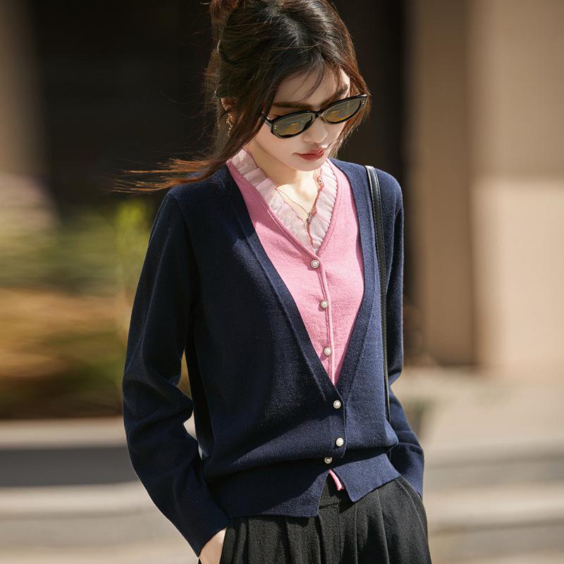 Women's V-Neck Loose Knit Cardigan Sweater - Plus Size Long Sleeve Top.