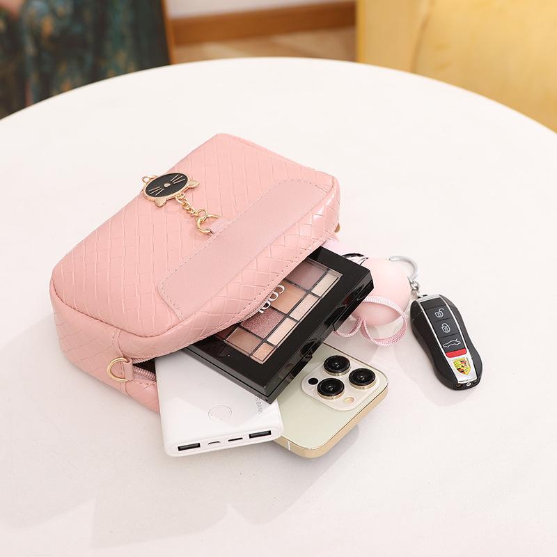 Small Bag New Women's Bag Fashion Indentation Shell Bag Shoulder Bag Oblique Span Plaid Cat Head Small Bag