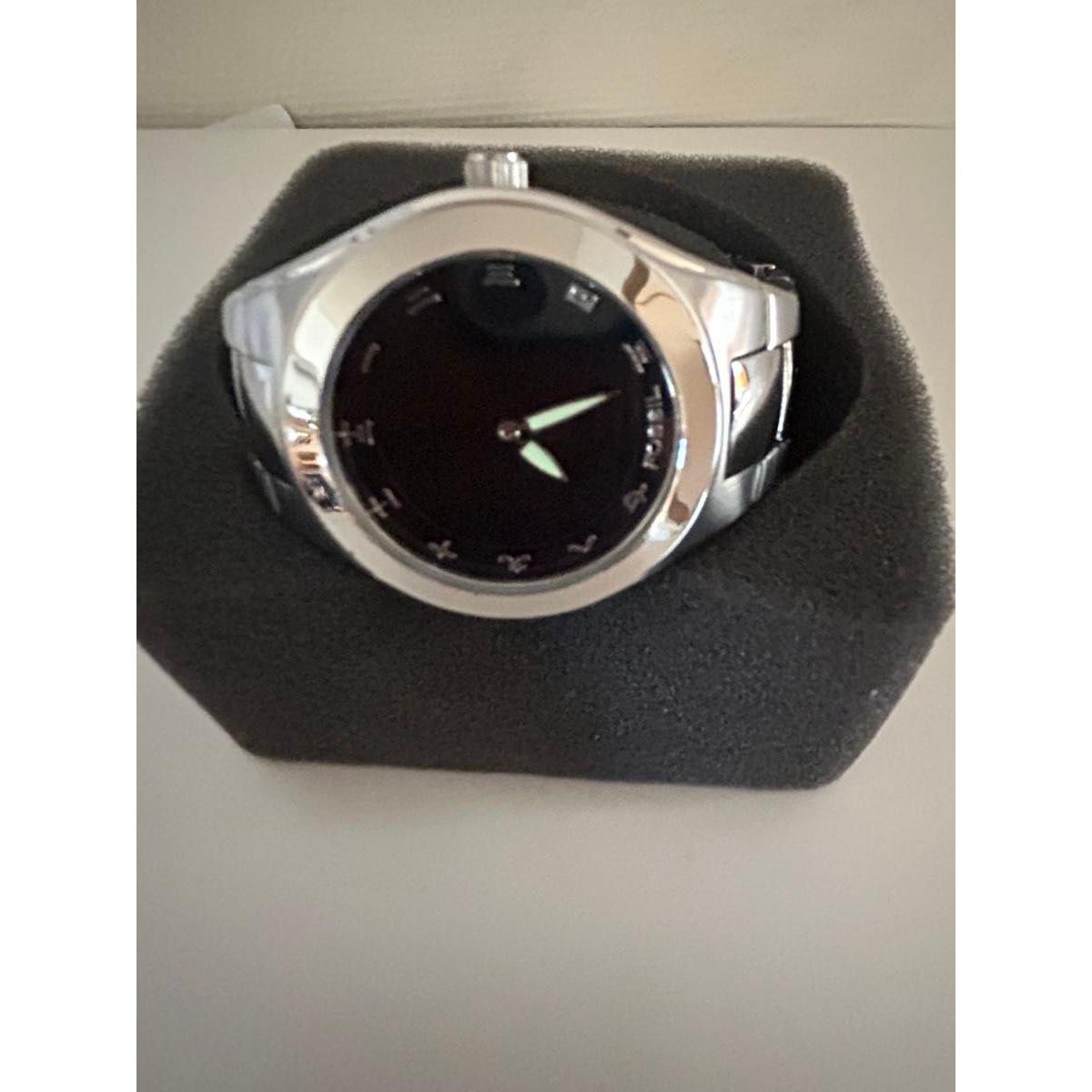 Used FOSSIL watch silver black dial
