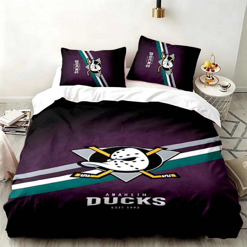 Anaheim Ducks 3pc set Perfect for bedroom use Comfortable bedding set includes a duvet cover and two pillowcases Ideal birthday or Christmas gift