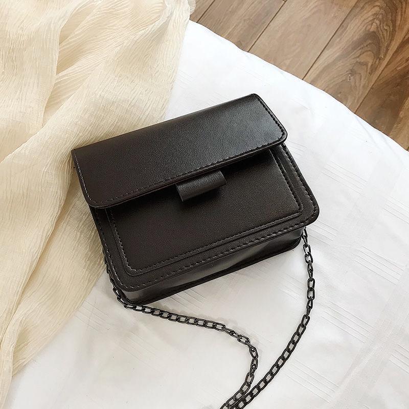 New Small Bag Women's 2023 Spring New Fashion INS Trendy Wide Shoulder Strap Small Square Bag Retro One Shoulder Crossbody Bag