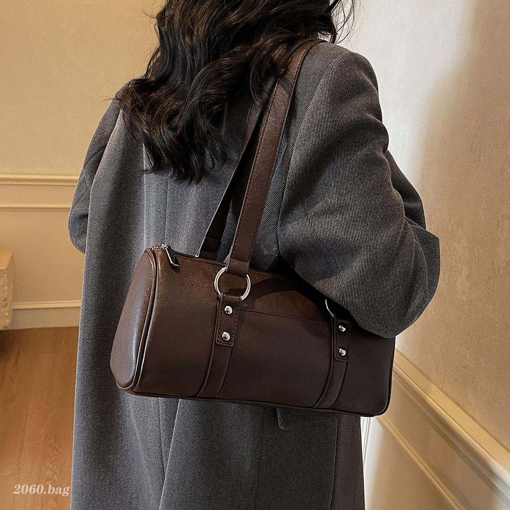 Retro PU Cylinder Bag For Women Trendy Large Capacity Commuting Underarm Bags Solid Color Zipper Female Shoulder Pack