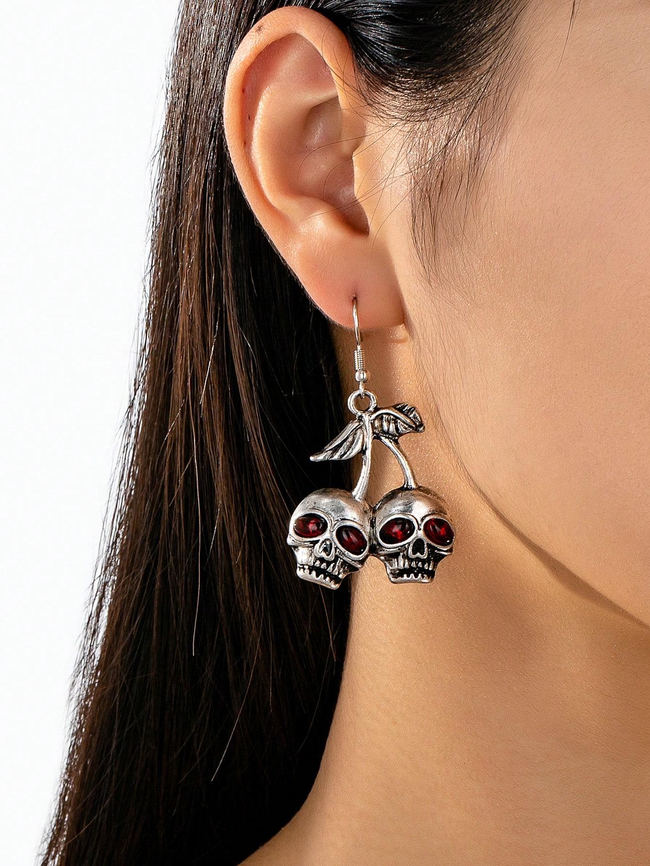 

1 пара готических панк-серег-подвесок с черепом и вишней, серьги с привидением-скелетом, подходящие для женщин для ношения на Хэллоуин one-size античный серебряного