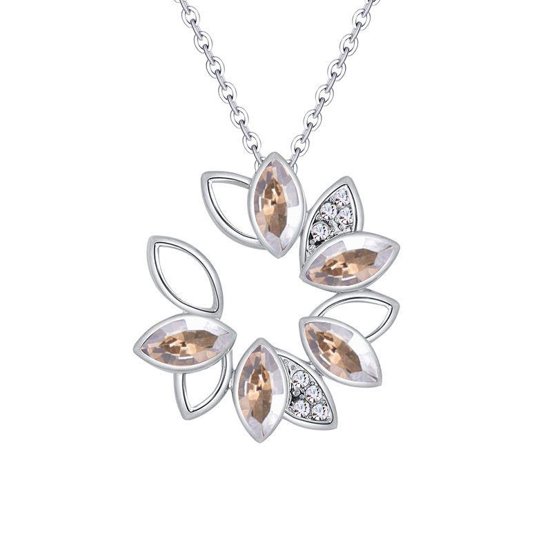 Stunning Multicolor Ladies Fashion Wreath Rhinestone Necklace Love Pendant Jewelry