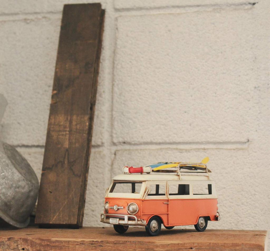 Keystone Nostalgic Deco Wagon, 17 X 7.5 X 10 Cm, Green, DE049520