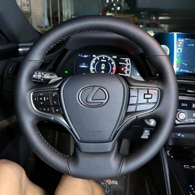 

100% Fit For Lexus ES300h 2019-2021 ES350 2019-2021 Hand-stitched black Genuine Leather non-slip car steering wheel cover