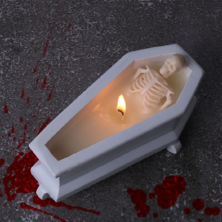 Realistische Halloween-Skelettfigur mit Kerze und Mini-Sarg-Schädel-Ornament für Horror-Mottoparty-Zubehör